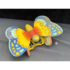 Vtg 1950’s J. Chein & Co. Tin Litho Butterfly Push Toy w Stick Flaps Wings- T24